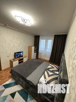 1-к квартира, посуточно, 38м2, 12/17 этаж