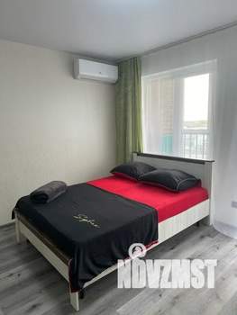 Студия квартира, посуточно, 32м2, 7/10 этаж