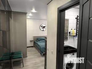 Студия квартира, посуточно, 40м2, 1/5 этаж