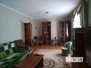 3-к квартира, на длительный срок, 100м2, 1/2 этаж