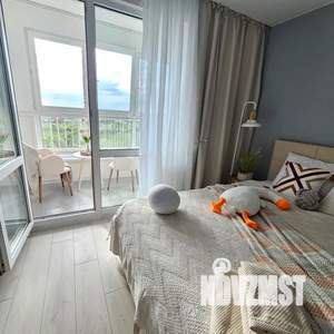 Студия квартира, посуточно, 28м2, 12/19 этаж