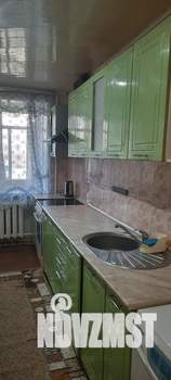 1-к квартира, посуточно, 35м2, 1/12 этаж