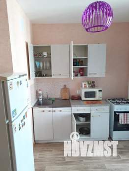 1-к квартира, посуточно, 44м2, 7/10 этаж