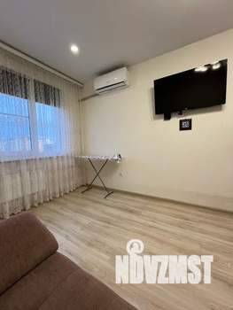 1-к квартира, посуточно, 39м2, 8/10 этаж