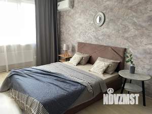 1-к квартира, посуточно, 38м2, 7/10 этаж
