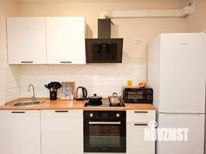 2-к квартира, посуточно, 42м2, 8/20 этаж