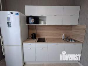 1-к квартира, посуточно, 37м2, 8/17 этаж