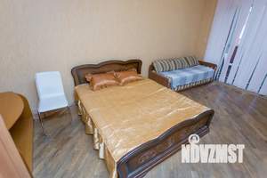 1-к квартира, посуточно, 40м2, 4/10 этаж