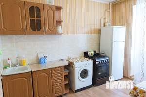 1-к квартира, посуточно, 49м2, 2/10 этаж