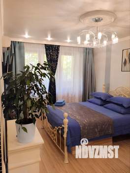 1-к квартира, посуточно, 35м2, 2/5 этаж