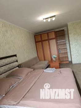 1-к квартира, посуточно, 33м2, 3/5 этаж