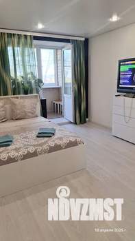 1-к квартира, посуточно, 38м2, 4/9 этаж