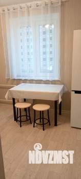 1-к квартира, на длительный срок, 38м2, 2/17 этаж