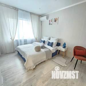 1-к квартира, посуточно, 39м2, 11/18 этаж