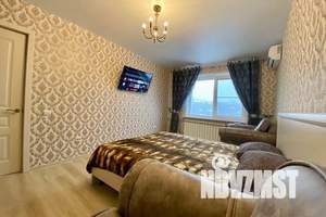 1-к квартира, посуточно, 38м2, 7/18 этаж