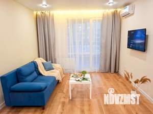 2-к квартира, посуточно, 42м2, 8/18 этаж