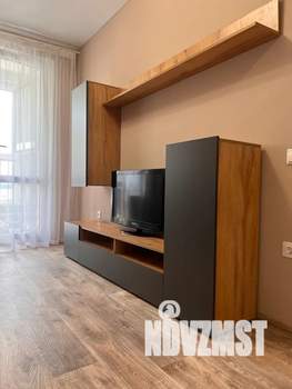 1-к квартира, посуточно, 38м2, 8/18 этаж