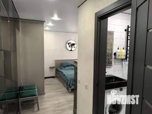 Студия квартира, посуточно, 40м2, 1/5 этаж