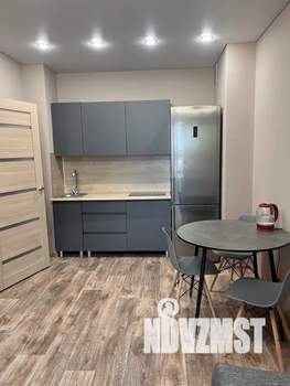 1-к квартира, посуточно, 38м2, 8/18 этаж