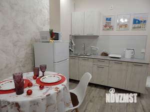 Студия квартира, посуточно, 27м2, 13/17 этаж