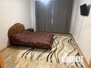 1-к квартира, посуточно, 40м2, 4/10 этаж