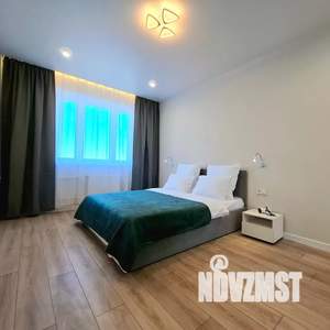 1-к квартира, посуточно, 38м2, 7/10 этаж