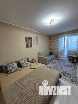 1-к квартира, посуточно, 38м2, 8/17 этаж