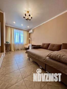 1-к квартира, посуточно, 38м2, 5/17 этаж