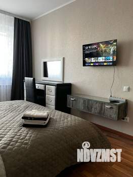 1-к квартира, посуточно, 38м2, 8/17 этаж