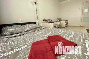 1-к квартира, посуточно, 40м2, 13/18 этаж