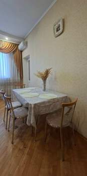 3-к квартира, на длительный срок, 110м2, 7/7 этаж