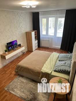 1-к квартира, посуточно, 40м2, 4/17 этаж