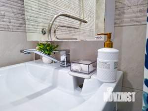 2-к квартира, посуточно, 49м2, 5/5 этаж