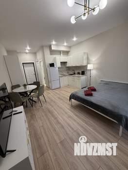 Студия квартира, посуточно, 28м2, 1/8 этаж