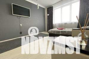 1-к квартира, посуточно, 40м2, 13/18 этаж