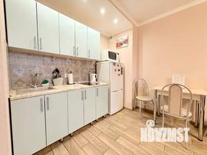 1-к квартира, посуточно, 38м2, 9/10 этаж