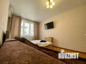 1-к квартира, посуточно, 37м2, 8/10 этаж