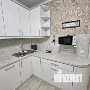 1-к квартира, посуточно, 39м2, 3/17 этаж