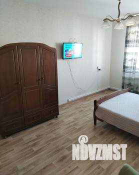 1-к квартира, посуточно, 44м2, 7/10 этаж