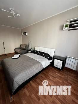 1-к квартира, посуточно, 37м2, 8/17 этаж