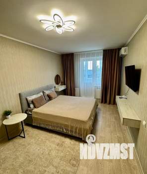 1-к квартира, посуточно, 40м2, 3/17 этаж