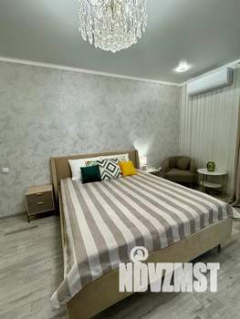 1-к квартира, посуточно, 37м2, 8/10 этаж