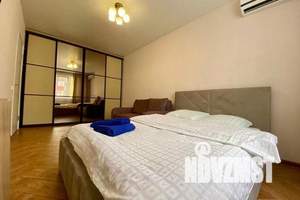 1-к квартира, посуточно, 37м2, 8/10 этаж