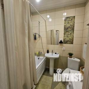 1-к квартира, посуточно, 39м2, 11/18 этаж