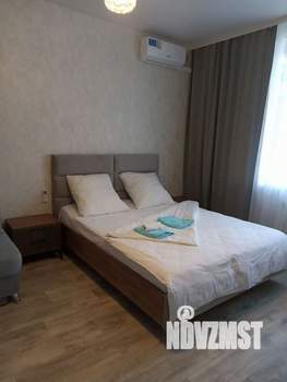 Студия квартира, посуточно, 24м2, 1/10 этаж