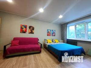 Студия квартира, посуточно, 30м2, 4/5 этаж