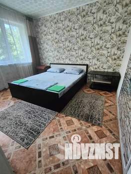 1-к квартира, посуточно, 38м2, 1/5 этаж