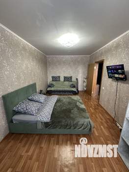 1-к квартира, посуточно, 40м2, 5/17 этаж