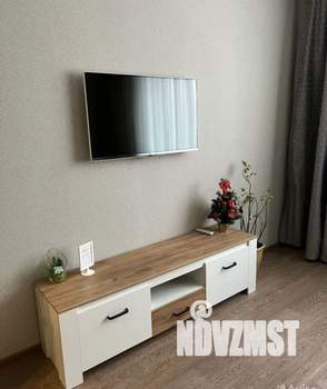 1-к квартира, посуточно, 42м2, 10/17 этаж