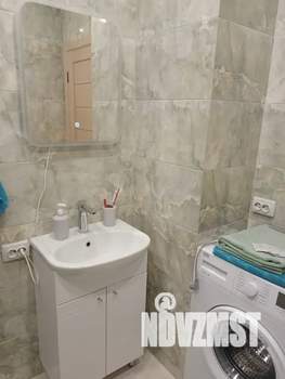 Студия квартира, посуточно, 31м2, 3/17 этаж